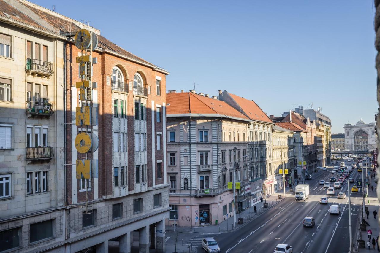 Bpr Violet Noir Apartment With A/C Budapest Esterno foto